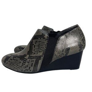 Vionic Stanton Booties Women’s 9.5 Black Snake Print Leather Wedge